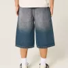 Halbhohe Denimhose in mittlerer Waschung