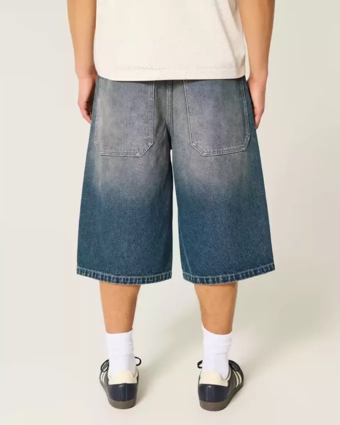 Halbhohe Denimhose in mittlerer Waschung