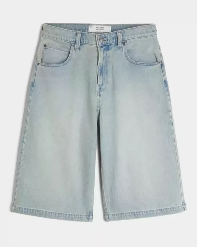 Halblange Skater-Baggy-Jeans in heller Waschung Halblange Skater-Baggy-Jeans in heller Waschung