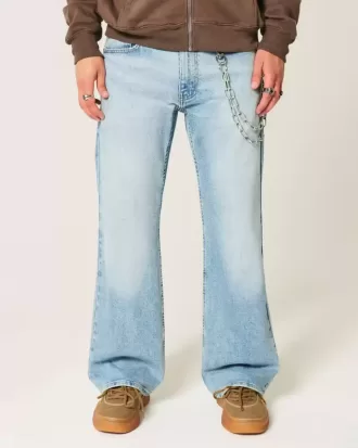Hell gewaschene, legere Bootcut-Jeans Hell gewaschene, legere Bootcut-Jeans