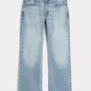 Hell gewaschene, legere Bootcut-Jeans Hell gewaschene, legere Bootcut-Jeans