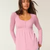 Henley-Babydoll-Oberteil mit Bindeband hinten Henley-Babydoll-Oberteil mit Bindeband hinten