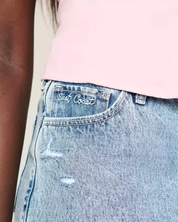 High-Rise Baggy-Jeansshorts mit mittlerer Waschung und Muschelstickerei, 5″ High-Rise Baggy-Jeansshorts mit mittlerer Waschung und Muschelstickerei, 5″