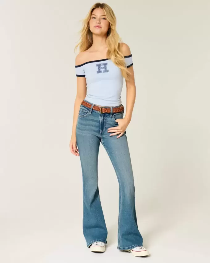 High-Rise-Flare-Jeans in mittlerer Waschung High-Rise-Flare-Jeans in mittlerer Waschung