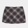 Hoch geschnittener A-Linien-Mini-Skort