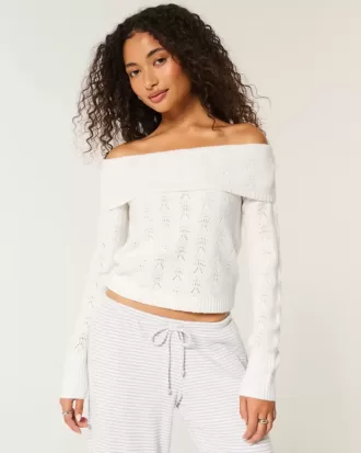 Hollister – Bequemer, schulterfreier Pullover mit Cloud-Stickerei Hollister – Bequemer, schulterfreier Pullover mit Cloud-Stickerei