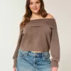 Hollister – Bequemer, schulterfreier Pullover mit Umschlag in Cloud Hollister – Bequemer, schulterfreier Pullover mit Umschlag in Cloud