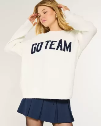 Hollister – Comfy Cloud – Oversize-Pullover mit „Go Team“-Grafik