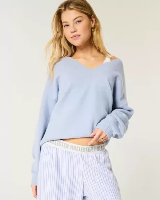 Hollister – Comfy Cloud – Oversize-Pullover mit V-Ausschnitt Hollister – Comfy Cloud – Oversize-Pullover mit V-Ausschnitt