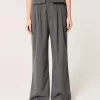 Hollister – Livvy – Hose mit ultrahohem Bund und weitem Bein Hollister – Livvy – Hose mit ultrahohem Bund und weitem Bein