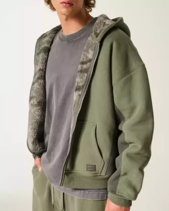 Hollister x Crocs – Kapuzenpullover mit Sherpa-Futter und Reißverschluss Hollister x Crocs – Kapuzenpullover mit Sherpa-Futter und Reißverschluss