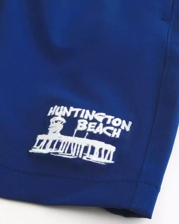 Huntington Beach – Grafik-Volley-Badehose bis zur Mitte des Oberschenkels Huntington Beach – Grafik-Volley-Badehose bis zur Mitte des Oberschenkels