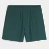 Hybrid-Aktivshorts bis zur Mitte des Oberschenkels Hybrid-Aktivshorts bis zur Mitte des Oberschenkels