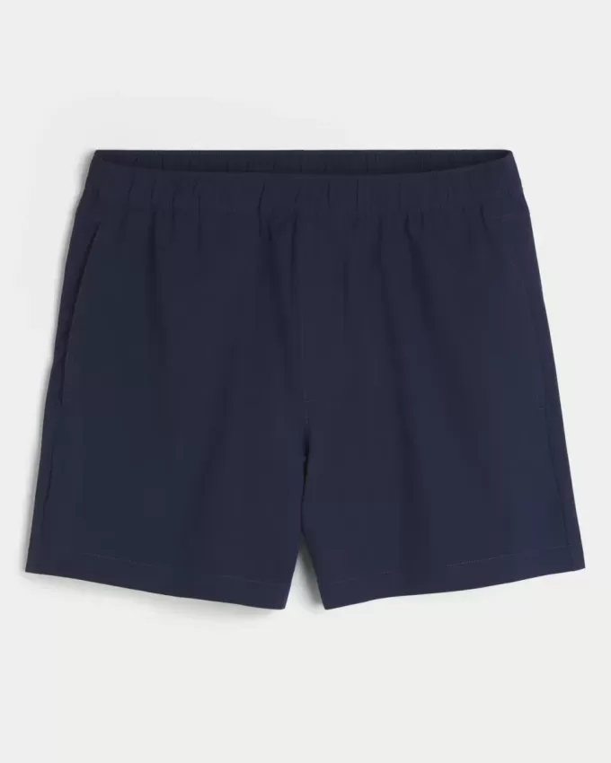 Hybrid-Aktivshorts bis zur Mitte des Oberschenkels Hybrid-Aktivshorts bis zur Mitte des Oberschenkels