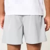 Hybrid-Aktivshorts bis zur Mitte des Oberschenkels Hybrid-Aktivshorts bis zur Mitte des Oberschenkels