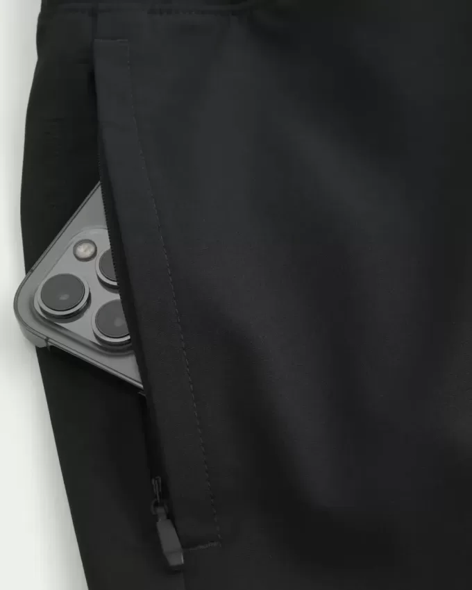 Hybrid-Aktivshorts bis zur Mitte des Oberschenkels Hybrid-Aktivshorts bis zur Mitte des Oberschenkels