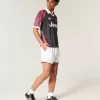 Hybrid-Aktivshorts bis zur Mitte des Oberschenkels Hybrid-Aktivshorts bis zur Mitte des Oberschenkels