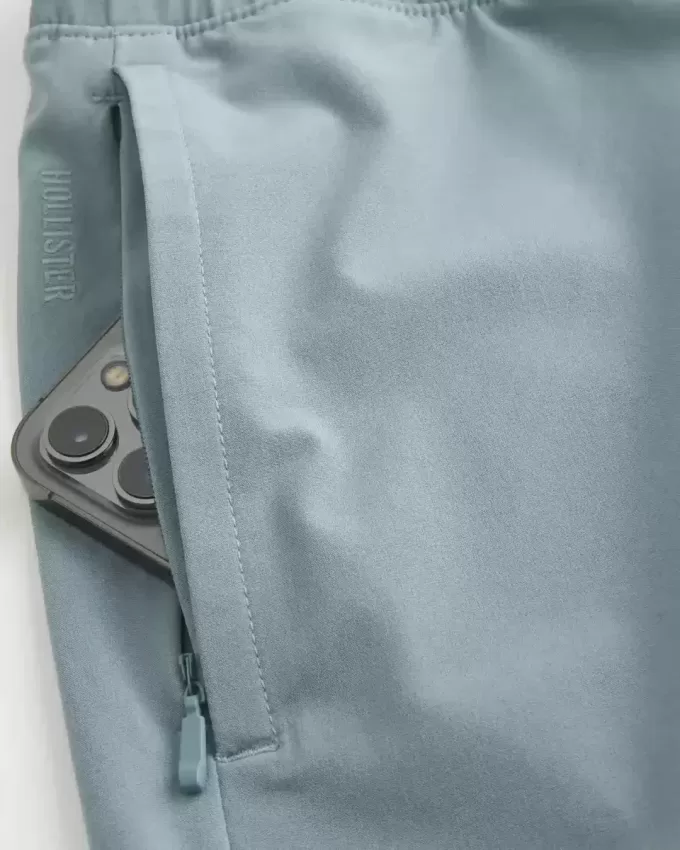 Hybrid-Aktivshorts bis zur Mitte des Oberschenkels Hybrid-Aktivshorts bis zur Mitte des Oberschenkels