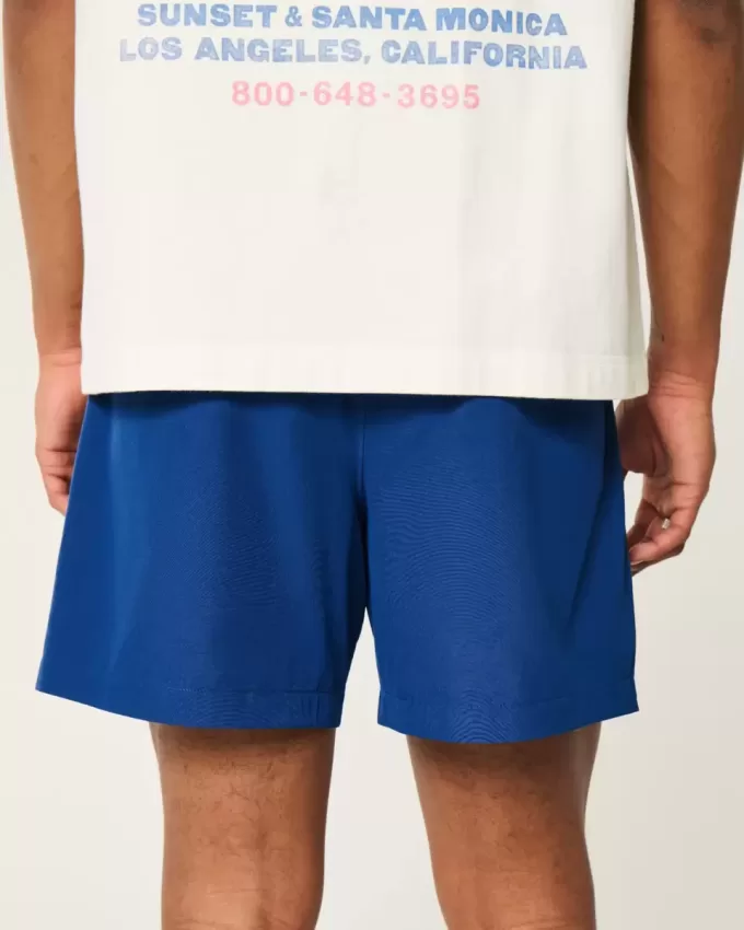 Hybrid-Aktivshorts bis zur Mitte des Oberschenkels Hybrid-Aktivshorts bis zur Mitte des Oberschenkels