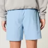 Hybrid-Aktivshorts bis zur Mitte des Oberschenkels Hybrid-Aktivshorts bis zur Mitte des Oberschenkels