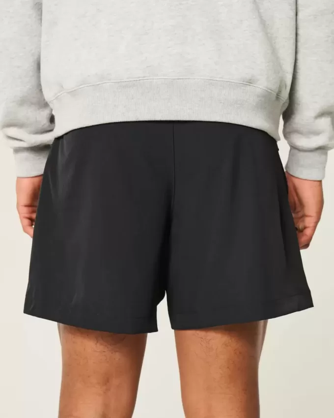 Hybrid-Aktivshorts bis zur Mitte des Oberschenkels Hybrid-Aktivshorts bis zur Mitte des Oberschenkels