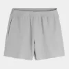 Hybrid-Aktivshorts bis zur Mitte des Oberschenkels Hybrid-Aktivshorts bis zur Mitte des Oberschenkels