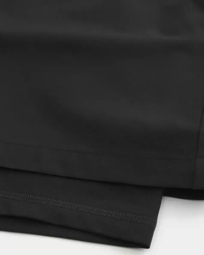 Hybrid-Aktivshorts bis zur Mitte des Oberschenkels Hybrid-Aktivshorts bis zur Mitte des Oberschenkels