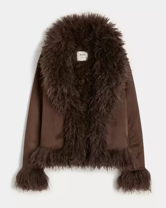 Jacke aus Kunstlammfell mit Kunstpelzfutter Jacke aus Kunstlammfell mit Kunstpelzfutter