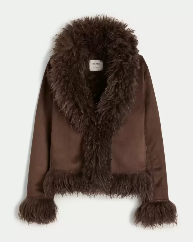 Jacke aus Kunstlammfell mit Kunstpelzfutter Jacke aus Kunstlammfell mit Kunstpelzfutter