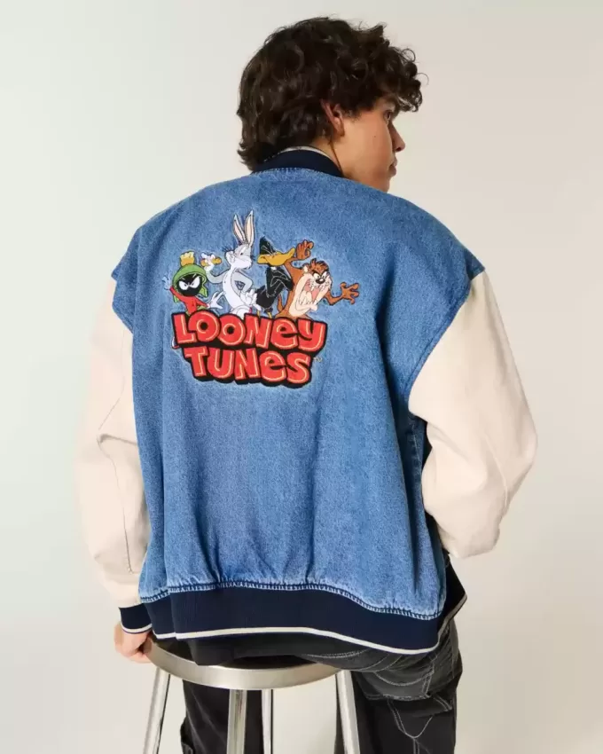 Jeansjacke mit Looney Tunes-Grafik