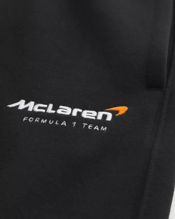 Jogginghose mit McLaren-Grafik