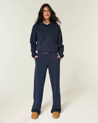 Jogginghose mit weitem Bein
