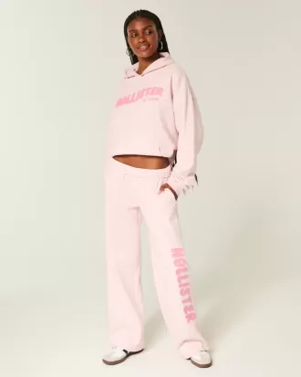 Jogginghose mit weitem Bein und Logo