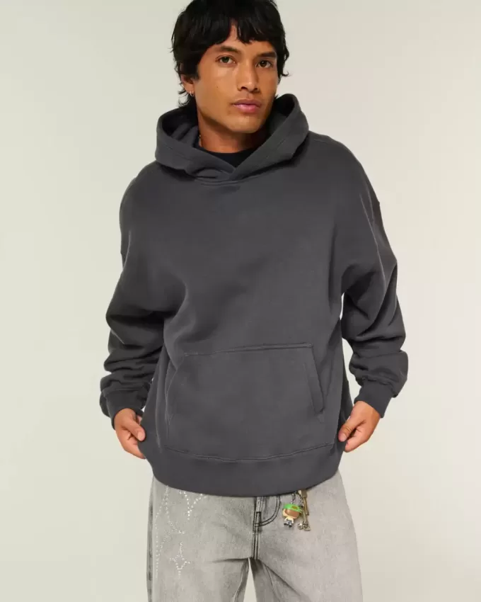 Kapuzenpullover mit rechteckiger Passform Kapuzenpullover mit rechteckiger Passform