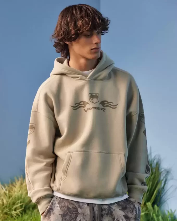 Kastenförmiger Dodge Viper-Kapuzenpullover mit Grafik Kastenförmiger Dodge Viper-Kapuzenpullover mit Grafik