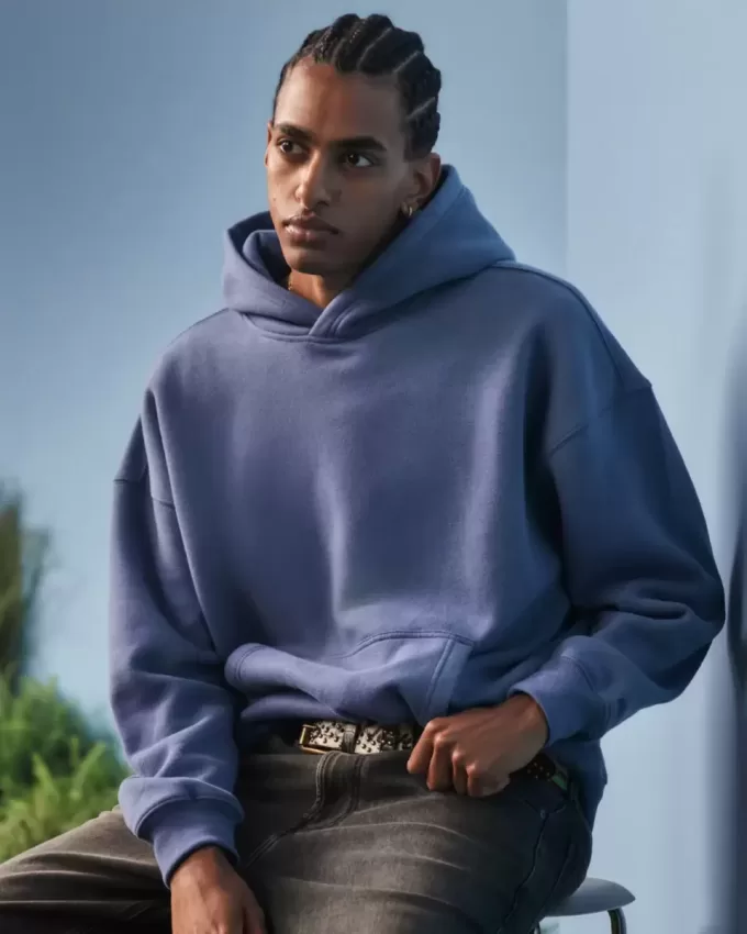 Kastenförmiger Kapuzenpullover Kastenförmiger Kapuzenpullover