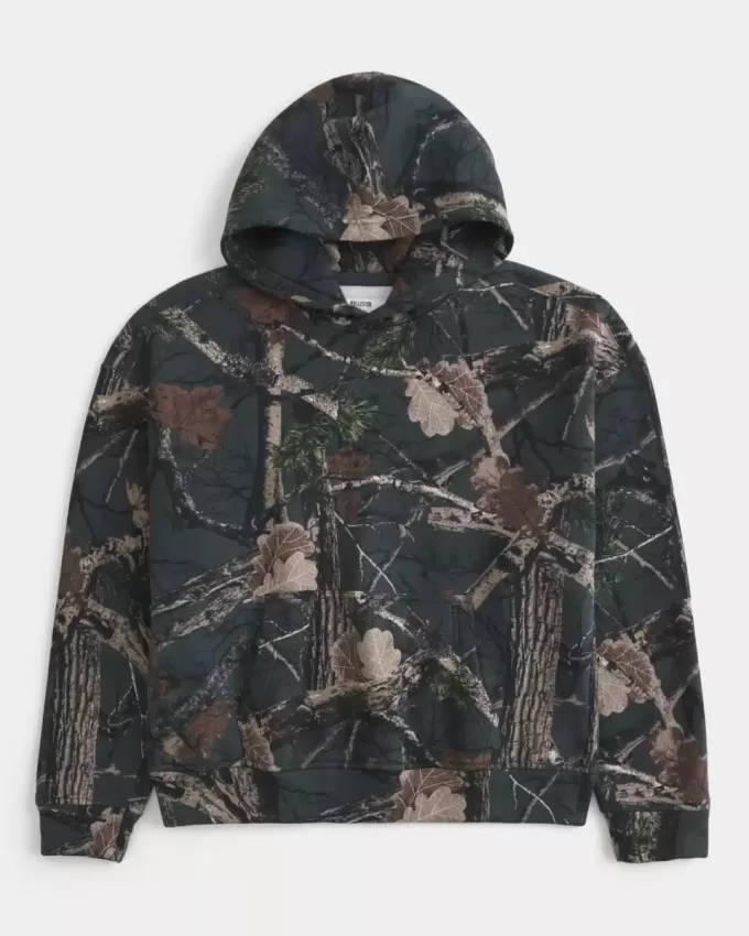 Kastenförmiger Kapuzenpullover mit Camouflage-Muster Kastenförmiger Kapuzenpullover mit Camouflage-Muster