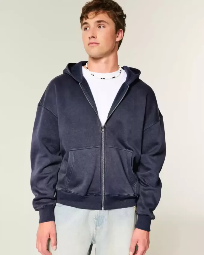 Kastenförmiger Kapuzenpullover mit Reißverschluss Kastenförmiger Kapuzenpullover mit Reißverschluss