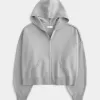 Kastenförmiger Kapuzenpullover mit Reißverschluss Kastenförmiger Kapuzenpullover mit Reißverschluss