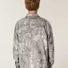 Kastenförmiges Flanellhemd mit Camouflage-Muster Kastenförmiges Flanellhemd mit Camouflage-Muster