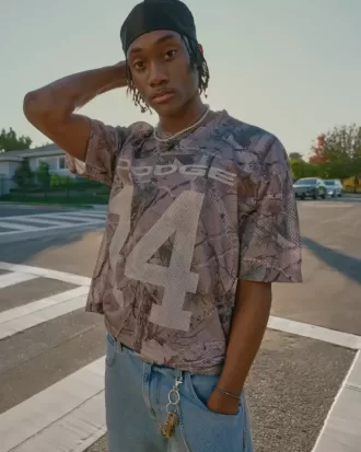 Kastenförmiges, kurzes Camo Dodge-Grafiktrikot