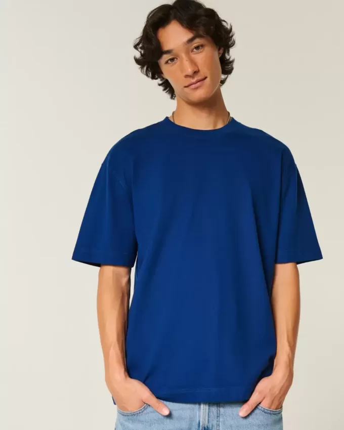 Kastenförmiges Rundhals-T-Shirt aus schwerer Baumwolle Kastenförmiges Rundhals-T-Shirt aus schwerer Baumwolle