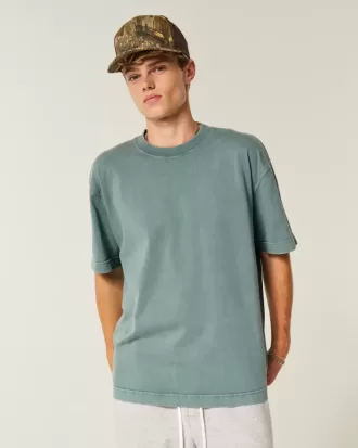 Kastenförmiges, schweres T-Shirt mit Rundhalsausschnitt aus gewaschener Baumwolle Kastenförmiges, schweres T-Shirt mit Rundhalsausschnitt aus gewaschener Baumwolle