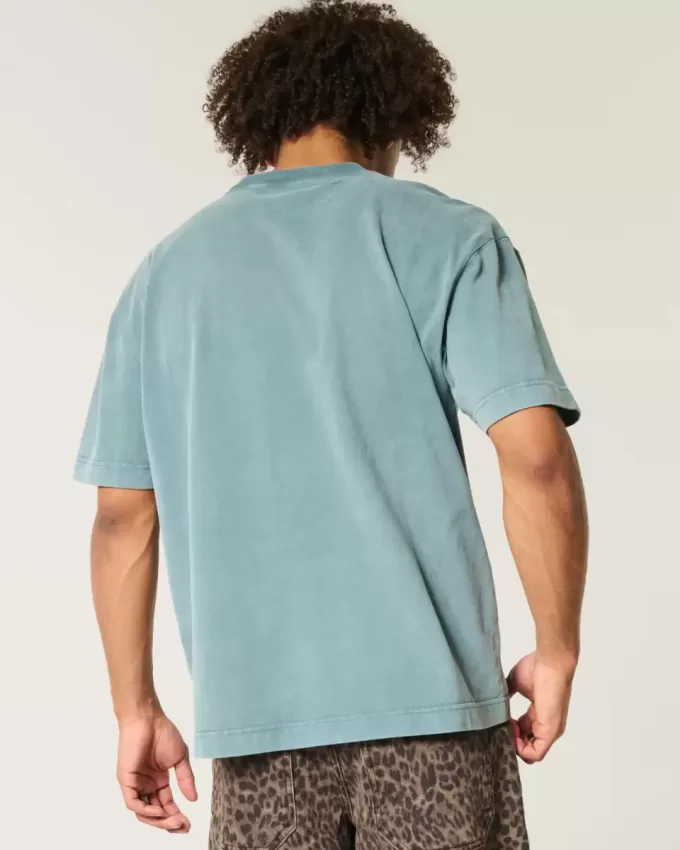 Kastiges, schweres, gewaschenes T-Shirt mit Rundhalsausschnitt Kastiges, schweres, gewaschenes T-Shirt mit Rundhalsausschnitt