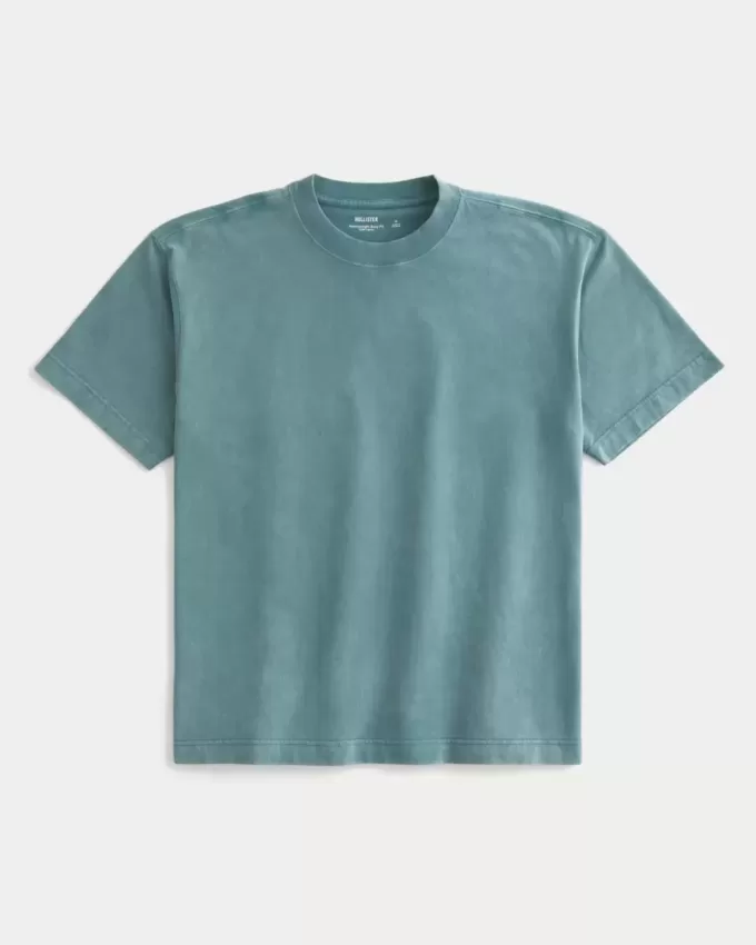 Kastiges, schweres, gewaschenes T-Shirt mit Rundhalsausschnitt Kastiges, schweres, gewaschenes T-Shirt mit Rundhalsausschnitt