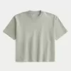 Kastiges, schweres, kurzes T-Shirt mit Rundhalsausschnitt Kastiges, schweres, kurzes T-Shirt mit Rundhalsausschnitt