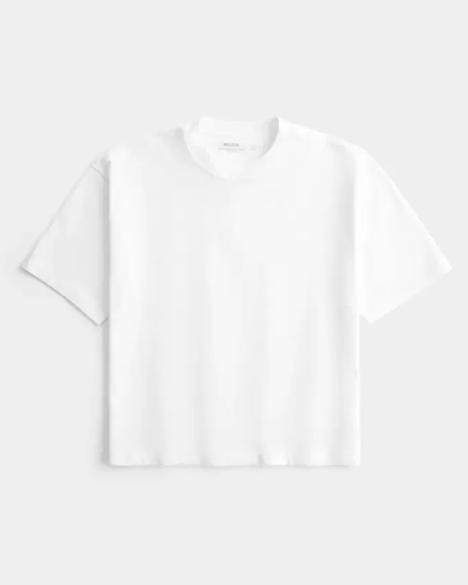 Kastiges, schweres, kurzes T-Shirt mit Rundhalsausschnitt Kastiges, schweres, kurzes T-Shirt mit Rundhalsausschnitt