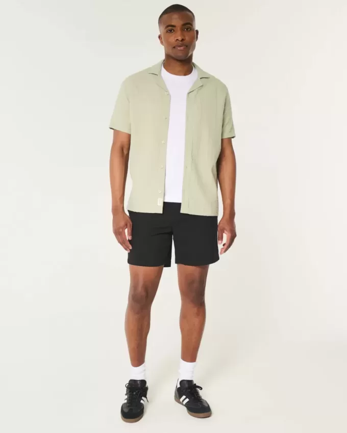 Kühlende Flat-Front-Shorts 7″