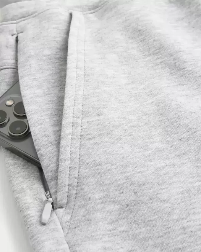 Kühlende Fleece-Shorts bis zur Mitte des Oberschenkels