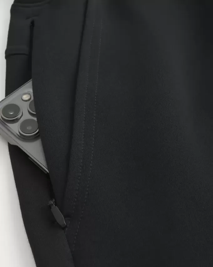 Kühlende Fleece-Shorts bis zur Mitte des Oberschenkels Kühlende Fleece-Shorts bis zur Mitte des Oberschenkels